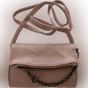 madden girl multi-pocket dusty rose crossbody bag purse preppy pastel pink